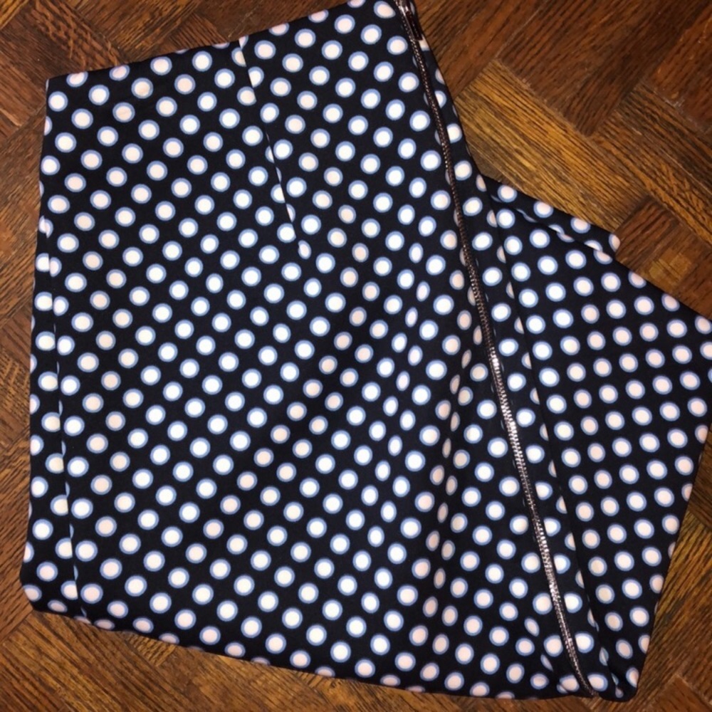 💙T TAHARI💙EXPOSED BACK ZIP PENCIL SKIRT💙 - Picture 3 of 8
